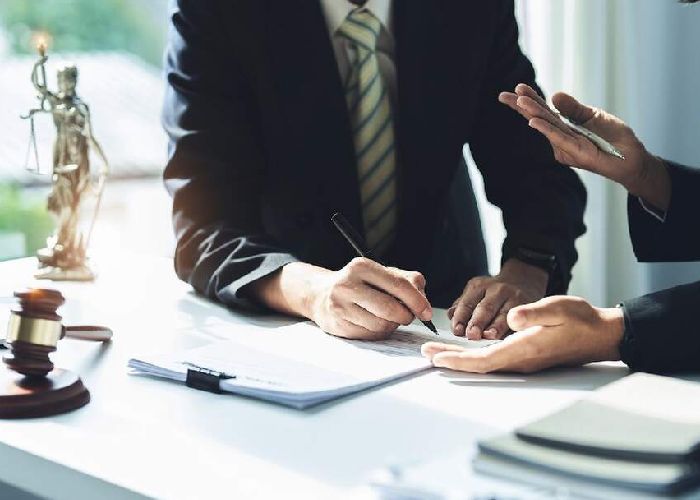 نحوه تقسیم ارث بین وراث طبقه اول