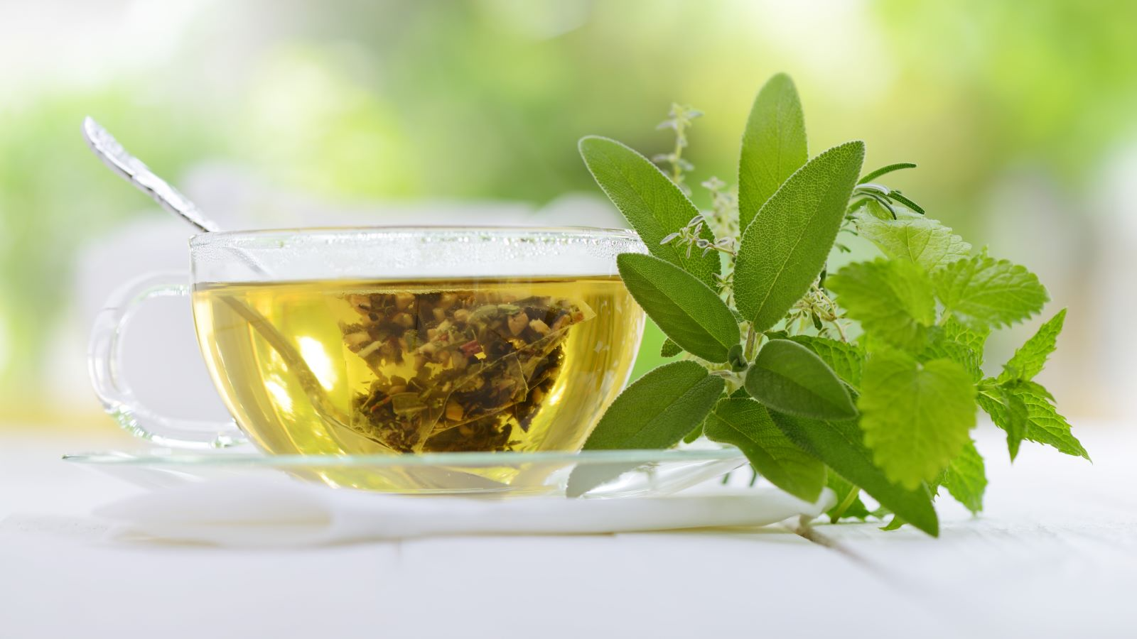 آخر شب برای لاغری چی بخوریم؟ معرفی خوراکی‌های کم‌کالری و سیرکننده
