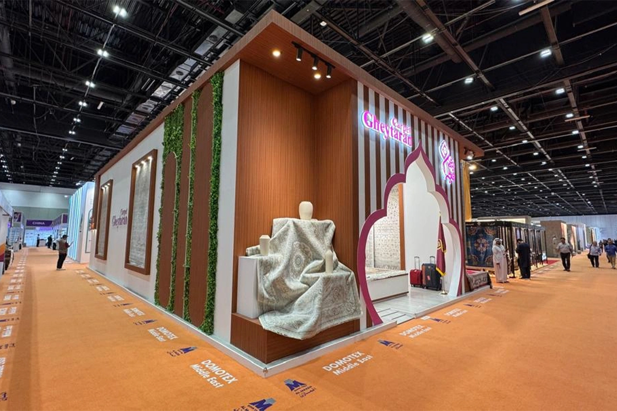 نمونه غرفه سازی محمد عنایتی بیدگلی در نمایشگاه دبی