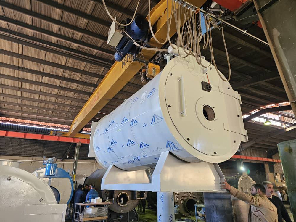 دیگ روغن داغ