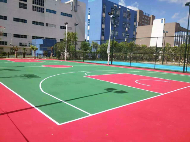 dbjWSiogN1yZNo2jbTBVkRkhu9hlvw3fEYGQn1A2 - راهنمای انتخاب روکش پلی یورتان ورزشی مناسب سالن های چند منظوره - پوشش صنعت الوان
