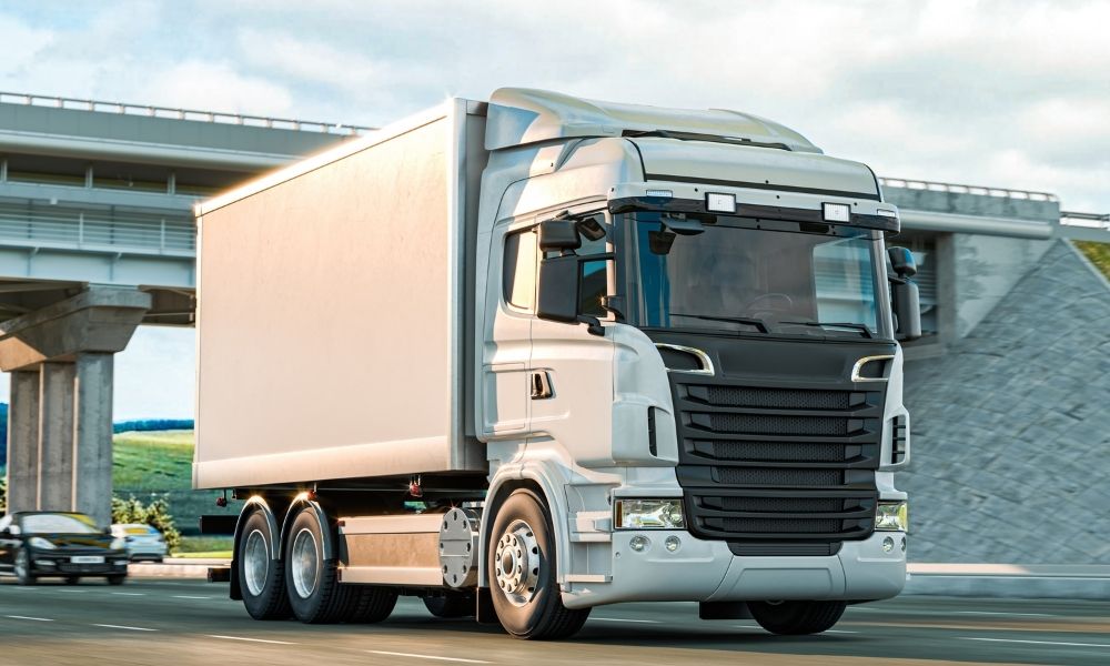 حمل بار با کامیون به شهرستان