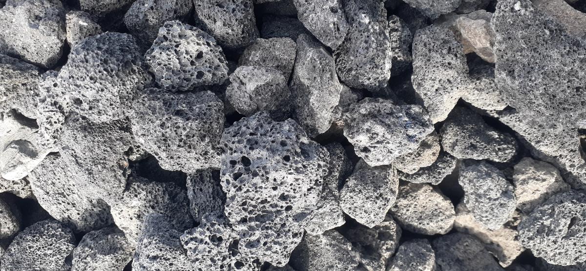 پوکه معدنی قروه