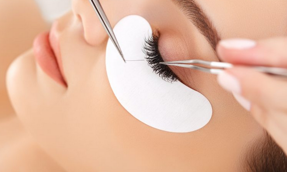 بهترین مرکز اکستنشن مژه در تهران