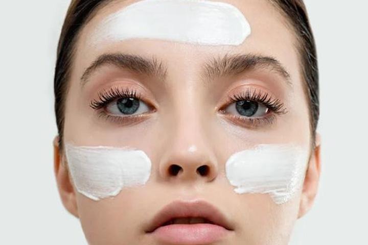 C:\Users\s\Desktop\Should-we-use-a-moisturizer-or-a-hydrator-first-3.jpg